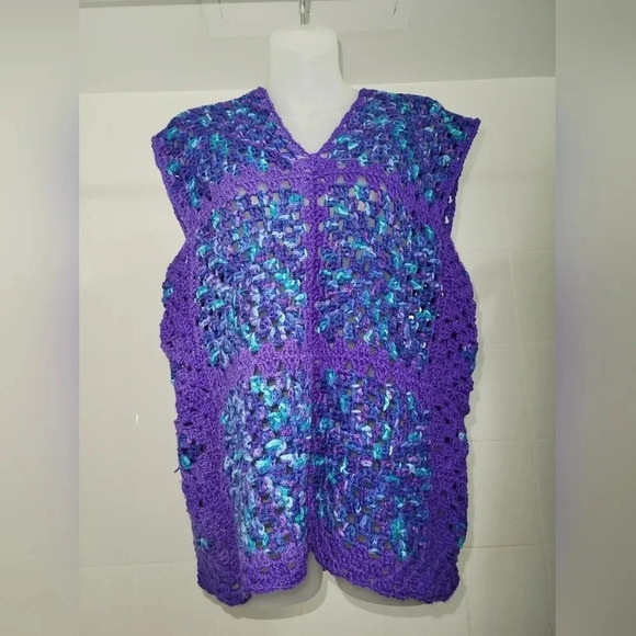 Vintage Handcrafted Handmade Crochet Vest Purple and Turquoise Medium 70s Comfy - Picture 10 of 12